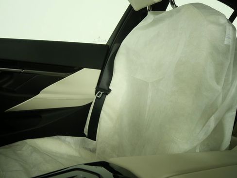 New 2026 BMW 530i 530i w/ Premium Package image 25