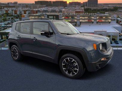 Certified 2023 Jeep Renegade Latitude w/ Sun/Sound Group