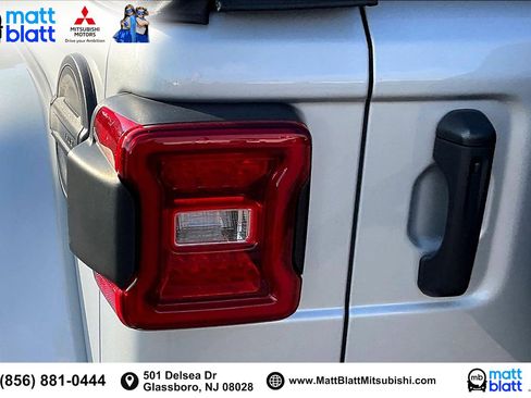 Used 2024 Jeep Wrangler Unlimited Sahara image 30