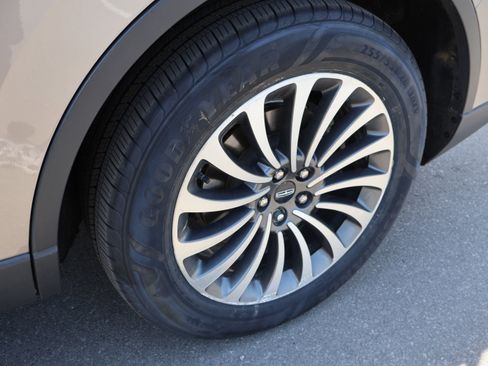 Used 2020 Lincoln Aviator Reserve w/ Equipment Group 201A AWD/4WD image 41