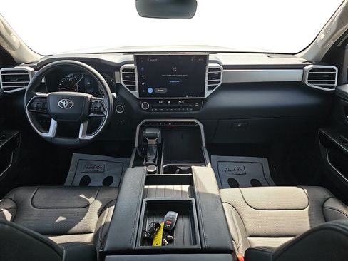 Used 2022 Toyota Tundra Limited AWD/4WD image 10