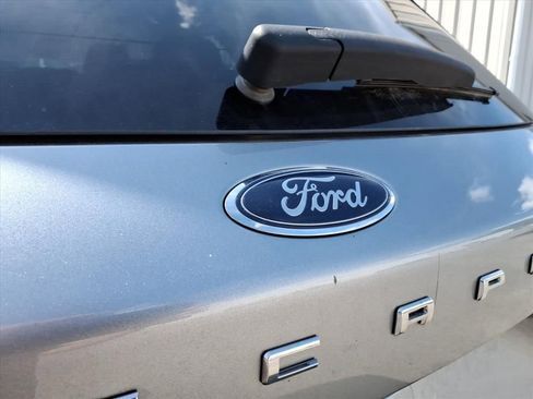 Used 2021 Ford Escape Titanium AWD/4WD image 14