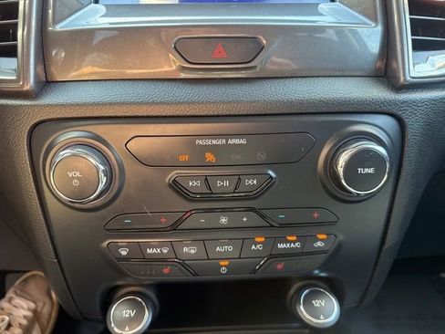 Used 2019 Ford Ranger Lariat w/ Black Appearance Package AWD/4WD image 16