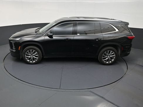 Used 2025 Buick Enclave Preferred w/ Power Package FWD image 13