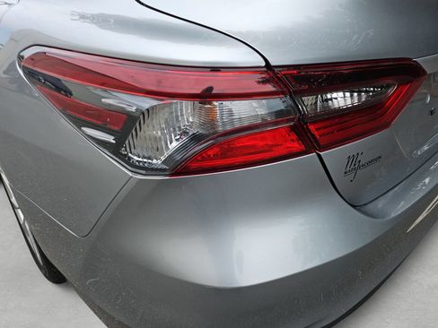 Used 2024 Toyota Camry LE FWD image 20