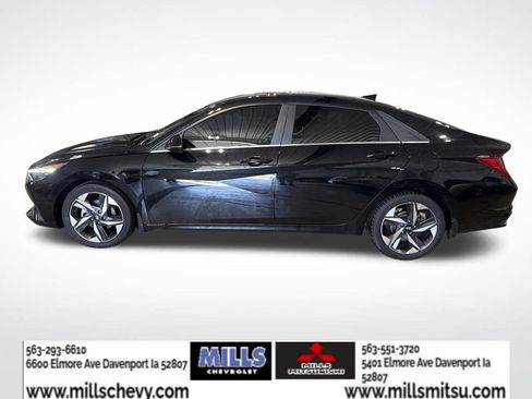 Used 2022 Hyundai Elantra SEL w/ Convenience + Premium Package FWD image 2