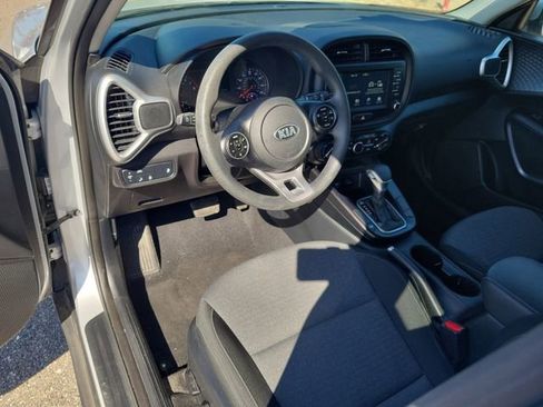 Used 2021 Kia Soul S image 19