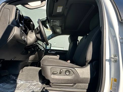 Used 2025 Chevrolet Silverado 2500 LT AWD/4WD image 22