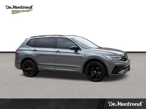 Used 2023 Volkswagen Tiguan SE R-Line FWD image 3