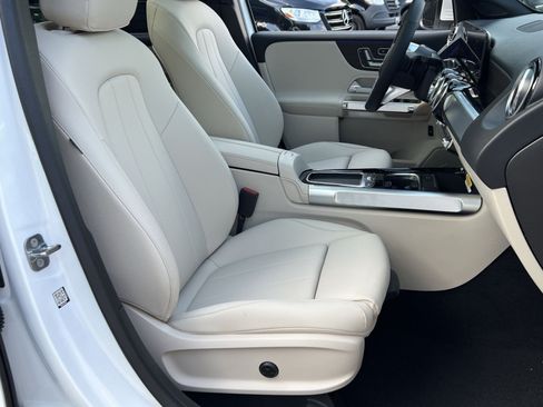 New 2026 Mercedes-Benz GLB 250 4MATIC image 33