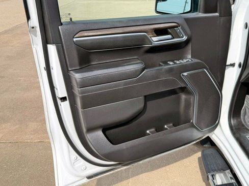 Certified 2022 Chevrolet Silverado 1500 LT AWD/4WD image 15
