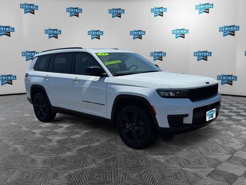 Used 2023 Jeep Grand Cherokee L Laredo AWD/4WD image 8