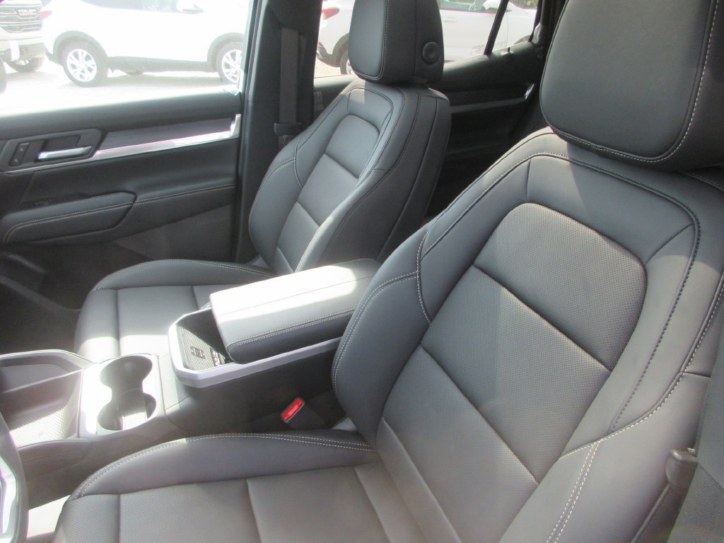 New 2027 GMC Terrain Elevation w/ Elevation Premium Package AWD/4WD image 11
