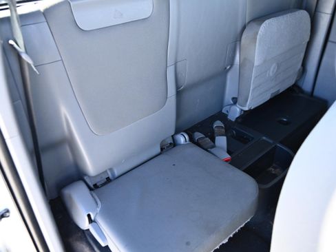 Used 2014 Toyota Tacoma PreRunner w/ SR5 Package image 34