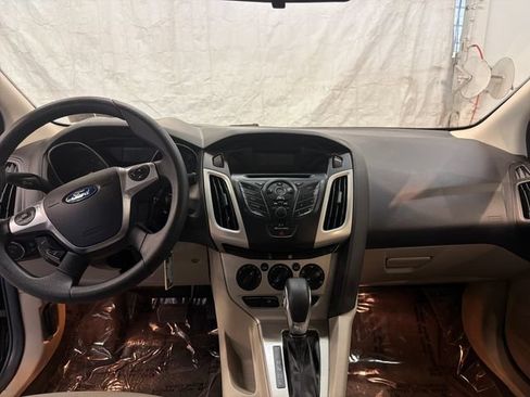 Used 2012 Ford Focus SE FWD image 14