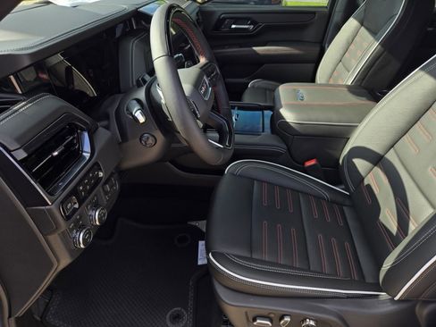 New 2026 GMC Yukon AT4 Ultimate AWD/4WD image 9