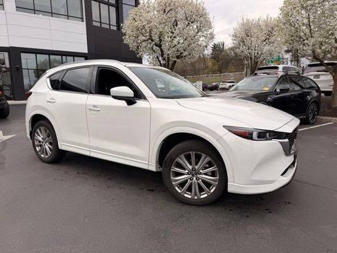Used 2023 MAZDA CX-5 Signature image 2