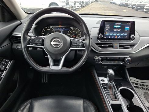Used 2023 Nissan Altima 2.5 SR image 11