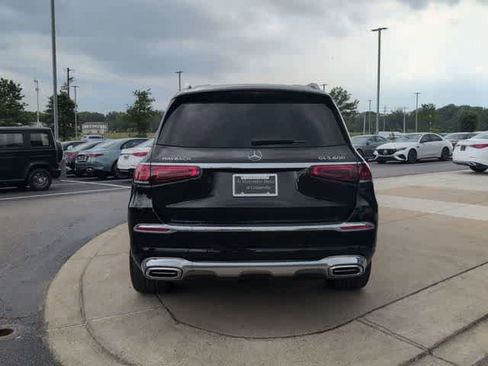 Used 2023 Mercedes-Benz Maybach GLS 600 4MATIC image 5
