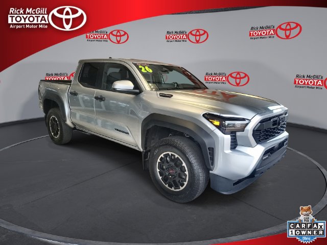 Used 2026 Toyota Tacoma TRD Off-Road AWD/4WD image 1