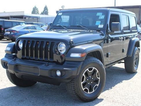 Used 2022 Jeep Wrangler Unlimited Sport w/ Sun And Sound Package AWD/4WD image 10