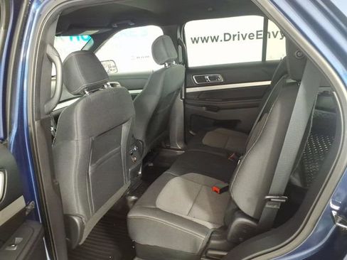 Used 2016 Ford Explorer XLT w/ Equipment Group 201A AWD/4WD image 9