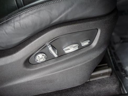 Used 2019 Porsche Cayenne image 45