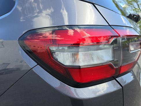 Used 2025 Honda Pilot EX-L image 36