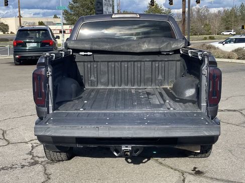 Used 2017 Toyota Tundra Limited w/ Limited Premium Package AWD/4WD image 23
