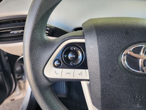 Used 2017 Toyota Prius Two FWD image 27