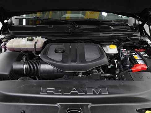 Used 2025 RAM 1500 Laramie w/ Night Edition AWD/4WD image 34
