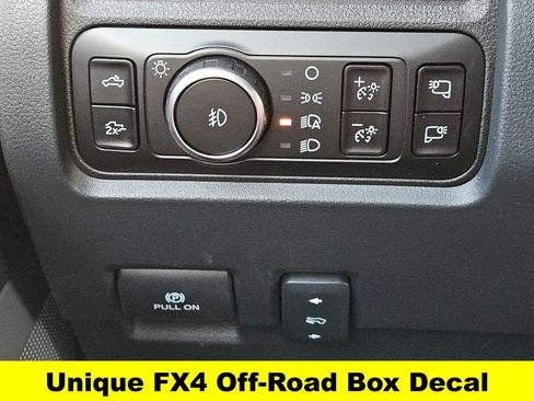 New 2026 Ford F250 Lariat w/ Black Appearance Package AWD/4WD image 18
