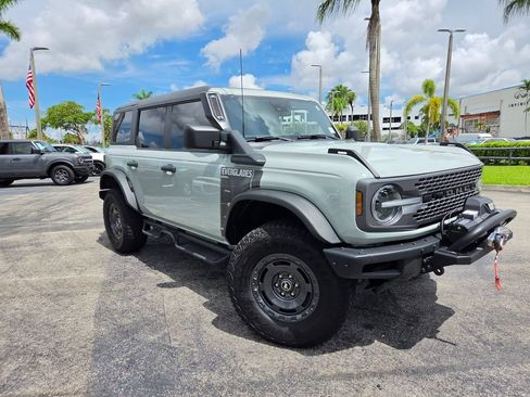 Used 2024 Ford Bronco Everglades AWD/4WD image 2