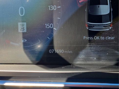 Used 2018 Land Rover Range Rover HSE image 21