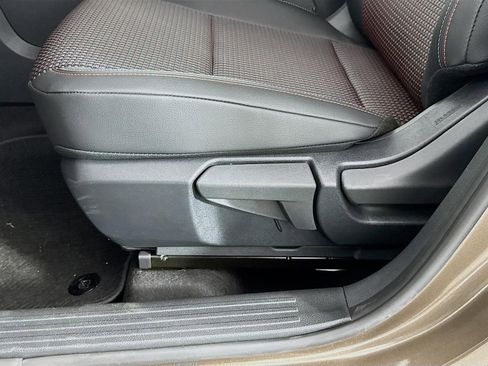 New 2026 Nissan Kicks SR FWD image 20