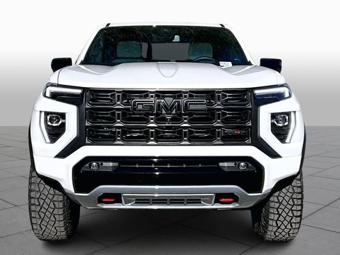 Used 2024 GMC Canyon AT4X image 3