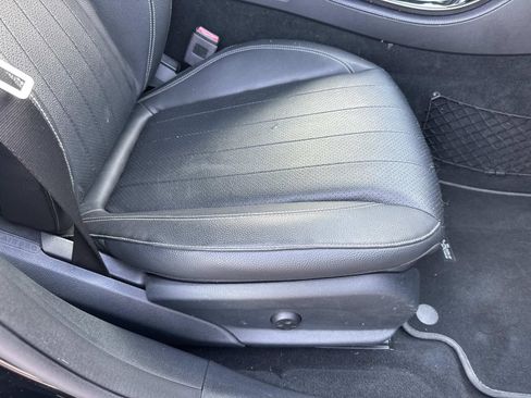 Used 2017 Mercedes-Benz E 400 4MATIC Wagon image 12