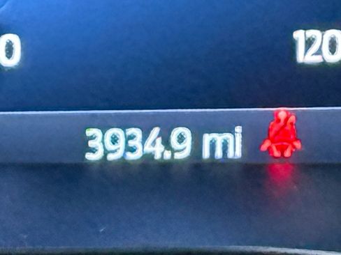 Used 2025 Ford F150 Lariat w/ Equipment Group 501A Mid image 32