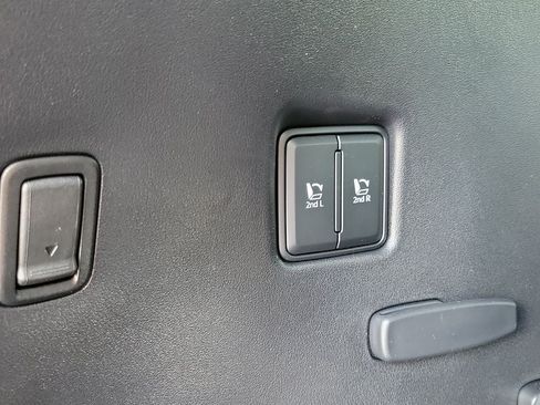 New 2027 Kia Telluride S w/ Towing Package FWD image 32