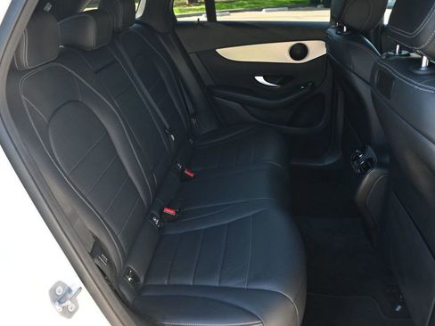 Used 2019 Mercedes-Benz GLC 300 4MATIC image 18