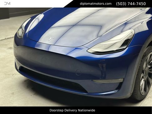 Used 2023 Tesla Model Y Long Range image 13