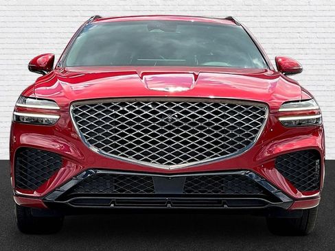 Used 2022 Genesis GV70 3.5T Sport w/ Sport Prestige Package AWD/4WD image 2
