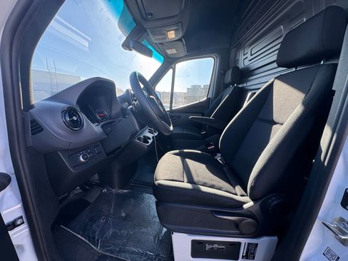 New 2025 Mercedes-Benz Sprinter 2500 image 5