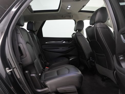 Used 2019 Buick Enclave Avenir w/ Avenir Technology Package image 13