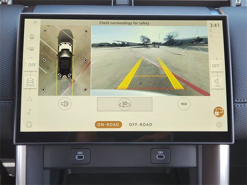 New 2026 Land Rover Discovery Sport Landmark image 13