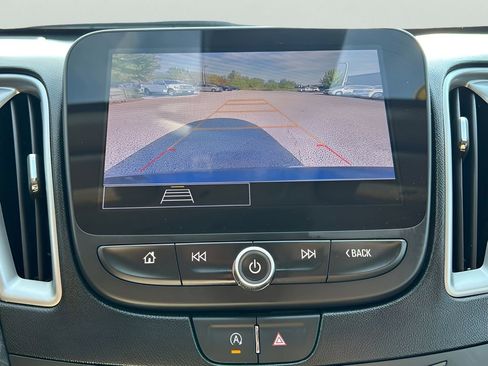 Used 2024 Chevrolet Malibu LT FWD image 20