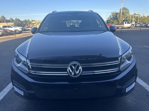 Used 2017 Volkswagen Tiguan S FWD image 1