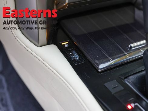 Used 2020 Lexus GX 460 Premium w/ Premium Package AWD/4WD image 24