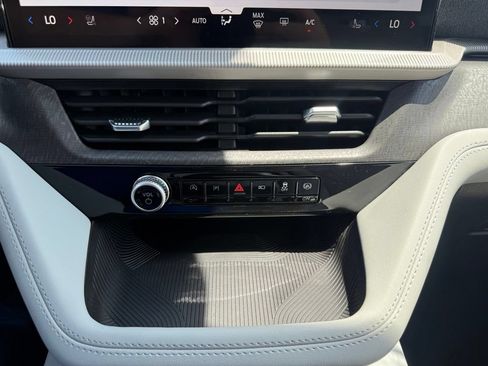 New 2026 Ford Explorer Platinum w/ LUX Leather Package AWD/4WD image 29