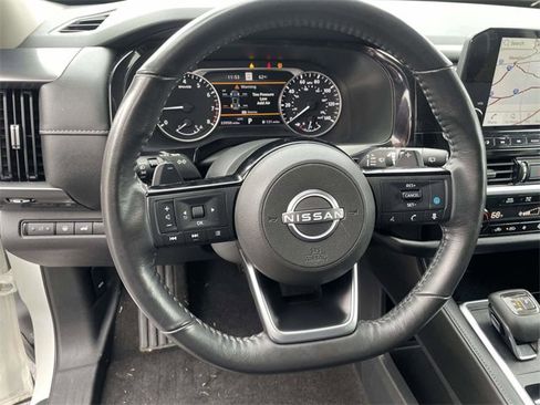 Used 2022 Nissan Pathfinder SL image 15